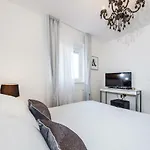 Studio Apartment K & K With Free Garage