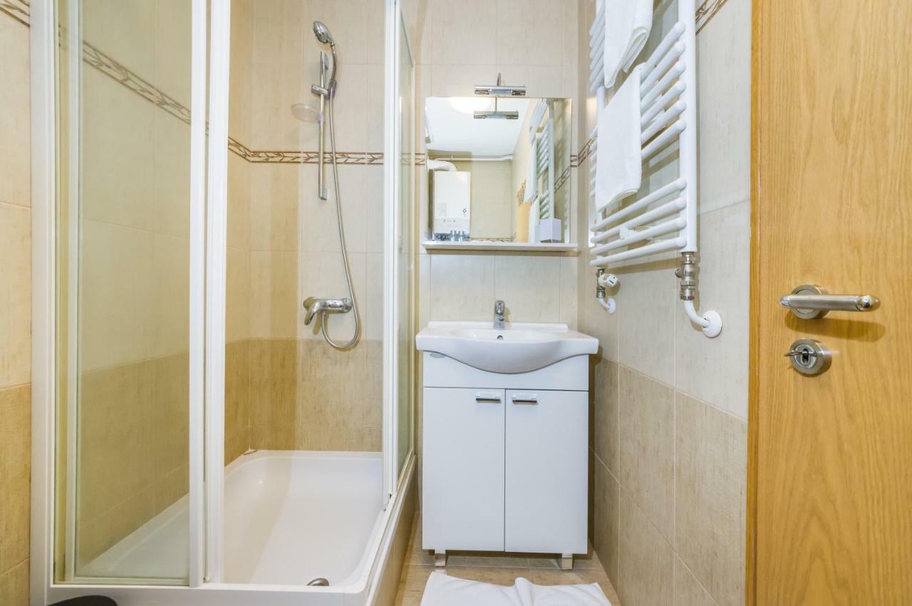 Apartment K & K With Free Garage *